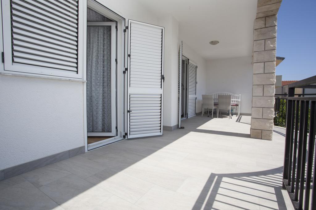 Apartments Villa Silvia Makarska Exterior photo